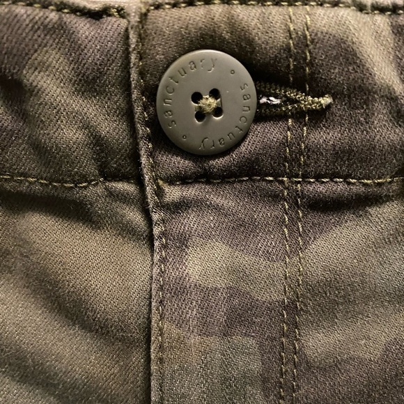 Sanctuary Standard Surplus Green Camo Print Skinny Utility Jeans Size 26 - Picture 3 of 10